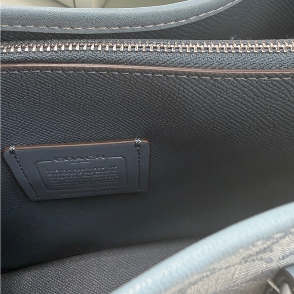 Coach Mollie Tote - Picture 4 of 4